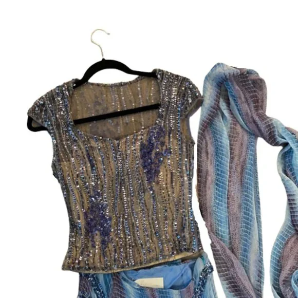 HOST PICK Spectacular Blue 3 piece Skirt Set Size 10 - Picture 8 of 8